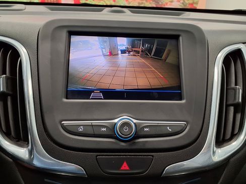 Used 2020 Chevrolet Equinox LT FWD image 23