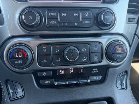 Used 2018 Chevrolet Tahoe LT AWD/4WD image 16