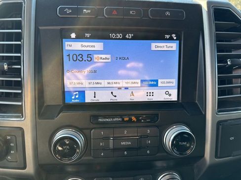 Used 2019 Ford F150 Platinum w/ Equipment Group 701A Luxury image 14