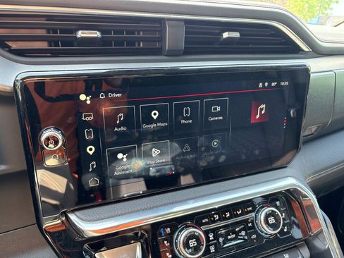 Used 2024 GMC Sierra 1500 Denali AWD/4WD image 25