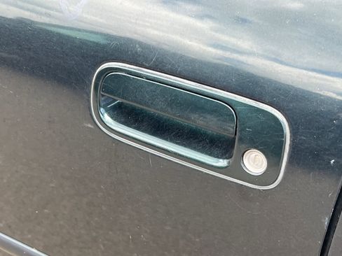Used 1995 Toyota Camry LE FWD image 7