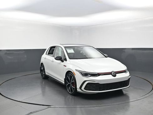Used 2024 Volkswagen GTI SE w/ SE Leather Seats Package image 4