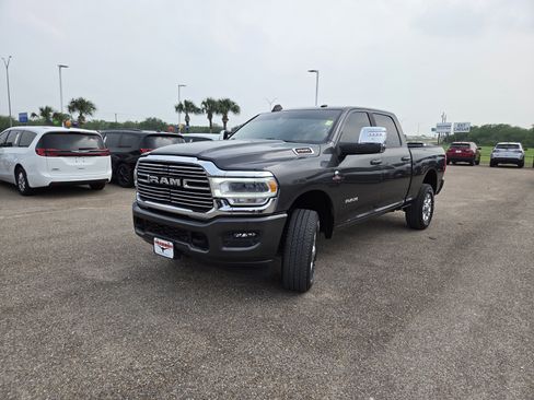 Used 2024 RAM 2500 Laramie w/ Safety Group AWD/4WD image 3