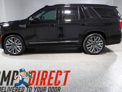 Used 2025 GMC Yukon Denali Ultimate AWD/4WD image 10