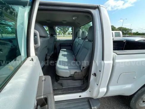 Used 2016 Ford F250 XL w/ Power Equipment Group AWD/4WD image 19