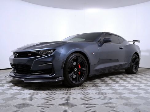 Used 2023 Chevrolet Camaro SS RWD image 2