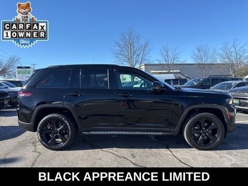 Used 2023 Jeep Grand Cherokee Limited w/ Black Appearance Package image 13