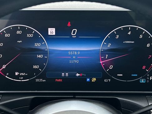 Used 2024 Mercedes-Benz CLE 300 4MATIC Coupe image 32