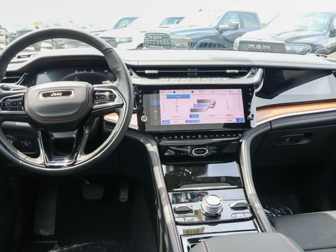 New 2026 Jeep Grand Cherokee L Summit AWD/4WD image 17