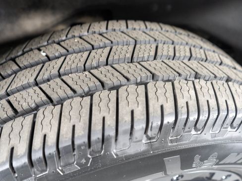 Used 2018 Chevrolet Tahoe Premier image 30