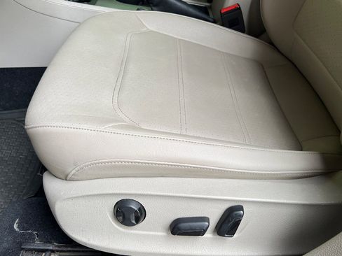 Used 2022 Volkswagen Passat 2.0T SE image 15