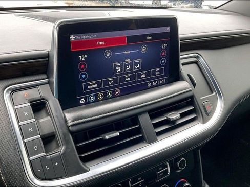 Used 2021 Chevrolet Suburban Premier w/ Premium Package RWD image 27