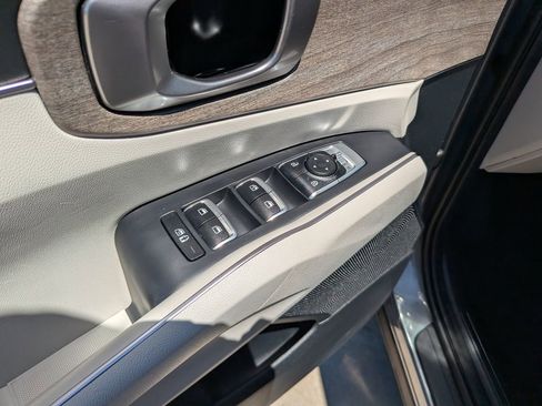 Certified 2023 Kia Sorento EX FWD image 21