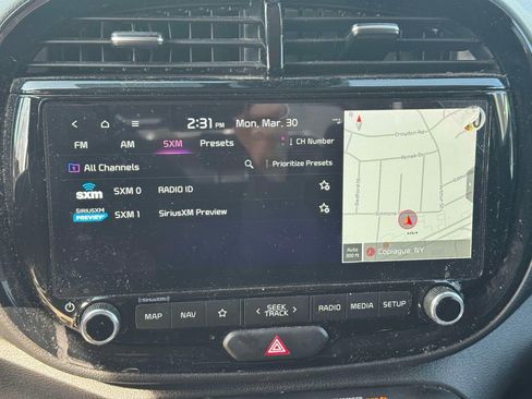 Used 2023 Kia Soul S FWD image 25