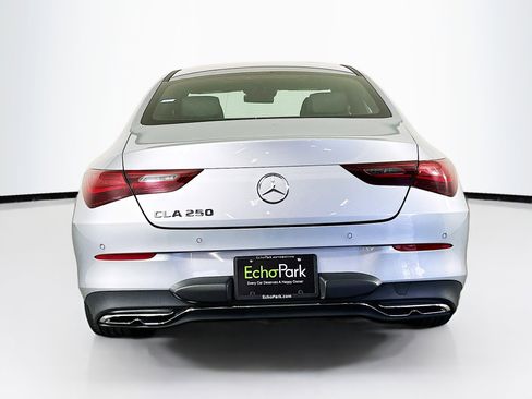 Used 2025 Mercedes-Benz CLA 250 image 7