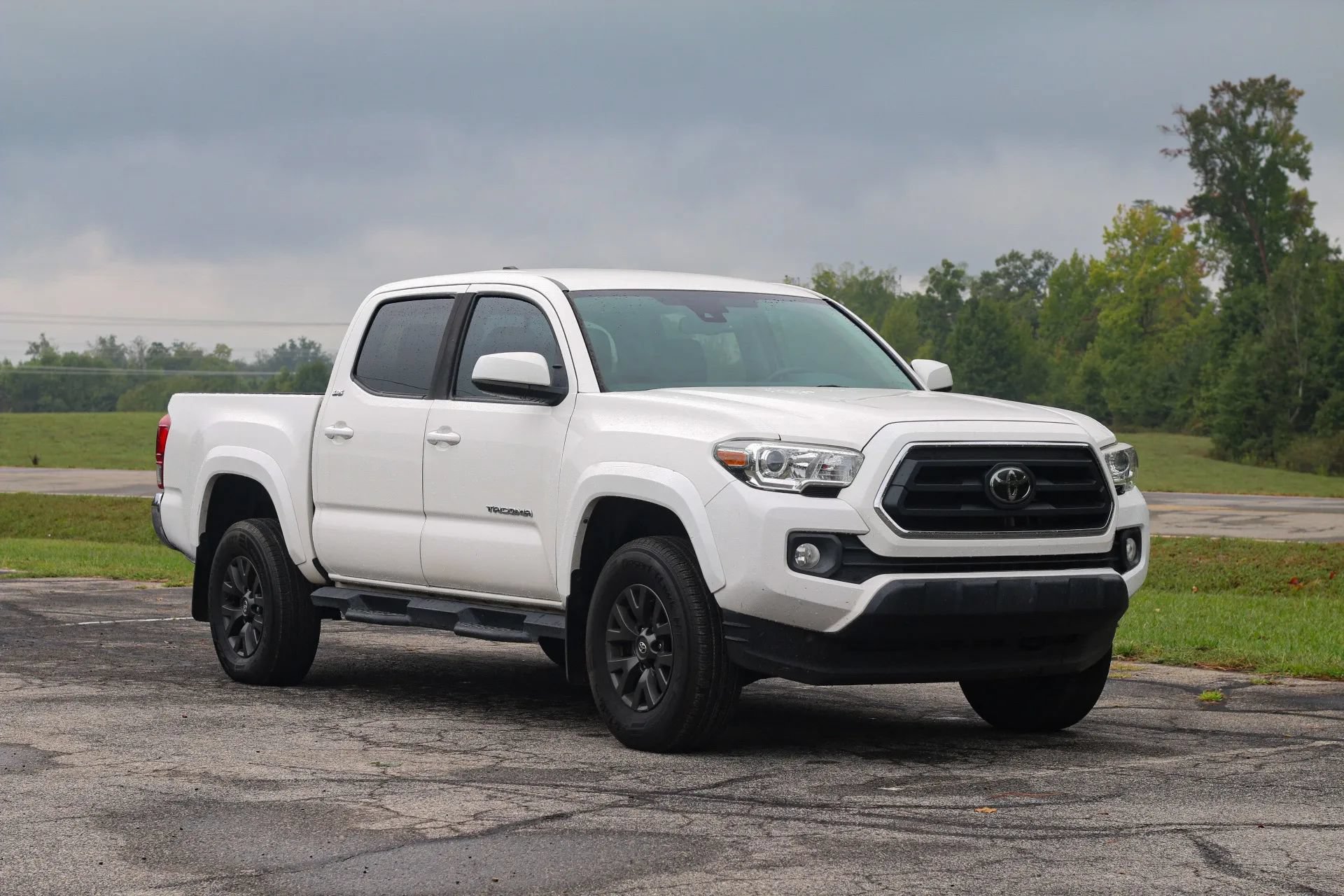 Used 2021 Toyota Tacoma SR5 RWD image 1