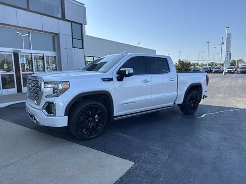 Used 2021 GMC Sierra 1500 Denali w/ Denali Ultimate Package AWD/4WD image 2