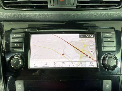 Used 2020 Nissan Rogue Sport SL w/ Premium Package image 3