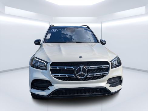 Used 2022 Mercedes-Benz GLS 450 4MATIC image 10