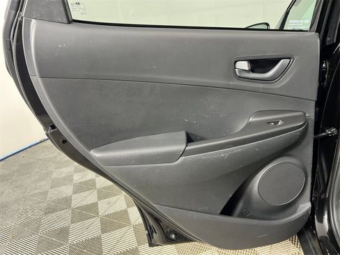 Used 2021 Hyundai Kona SEL image 21