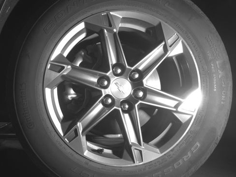 Used 2025 Chevrolet Blazer LT FWD image 12
