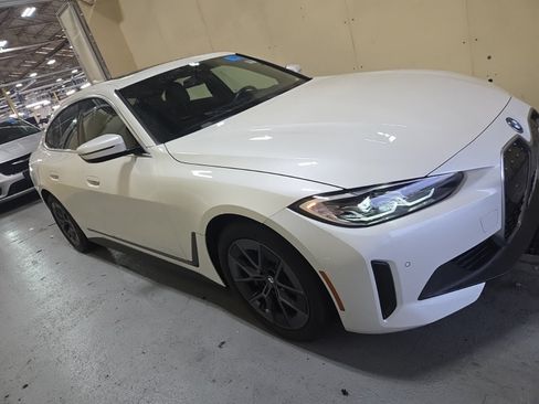 Used 2023 BMW i4 eDrive40 w/ Premium Package RWD image 4
