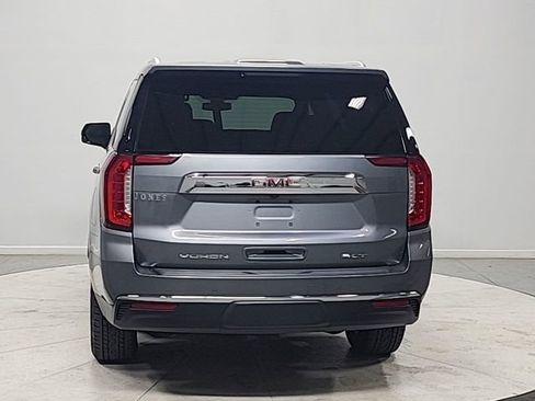 Used 2021 GMC Yukon SLT w/ SLT Premium Package image 6