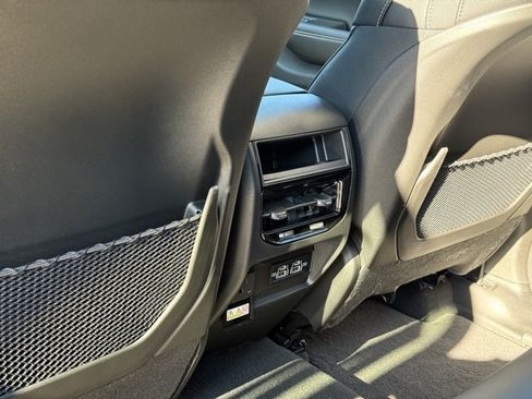 New 2025 Jeep Grand Cherokee Altitude image 28