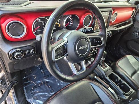 Used 2018 Jeep Wrangler Unlimited Rubicon AWD/4WD image 10