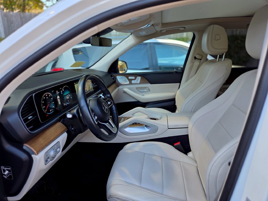 Used 2023 Mercedes-Benz GLE 350 4MATIC w/ Premium Package image 19
