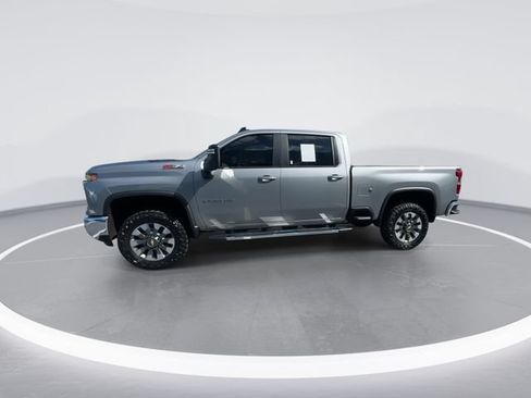 Used 2024 Chevrolet Silverado 2500 LT AWD/4WD image 5
