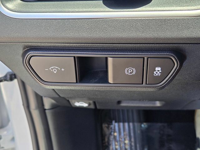 New 2026 Kia K4 FWD image 14