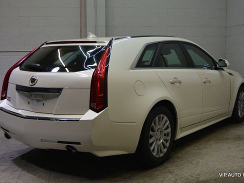Used 2010 Cadillac CTS Wagon image 4