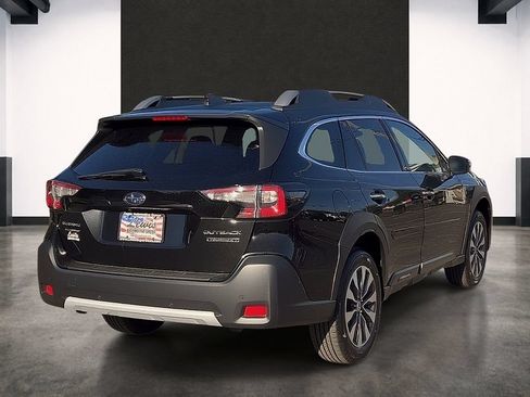 Used 2024 Subaru Outback Touring XT AWD/4WD image 4