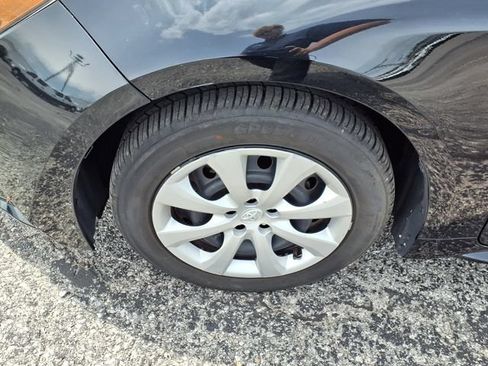 Used 2024 Toyota Corolla LE FWD image 15