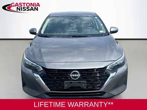 Used 2024 Nissan Sentra SV FWD image 2