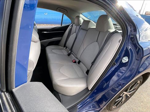 Used 2024 Toyota Camry SE image 20