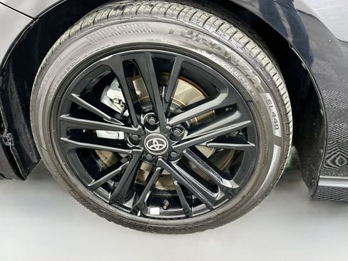 Used 2025 Toyota Camry SE FWD image 30