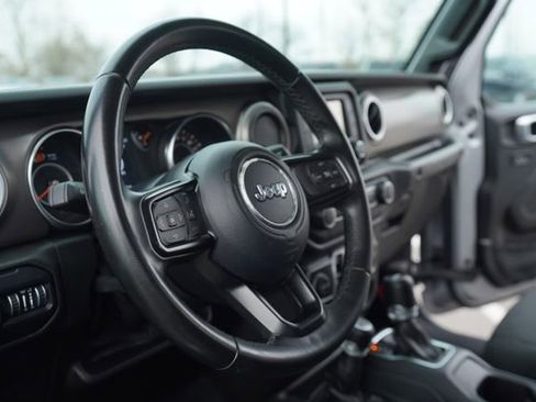 Used 2020 Jeep Wrangler Unlimited Sport S image 26