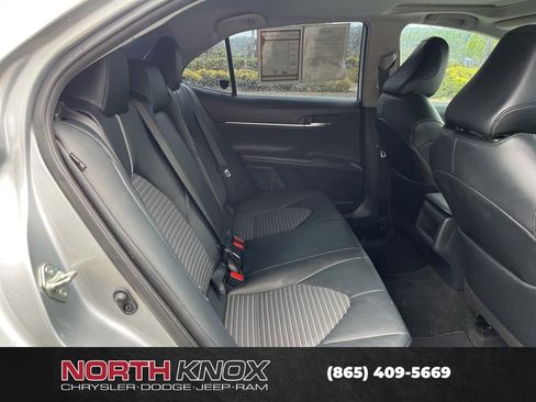 Used 2020 Toyota Camry SE FWD image 22
