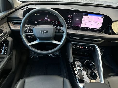 Certified 2025 Audi Q5 Premium w/ Convenience Package AWD/4WD image 20