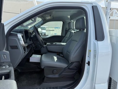 New 2026 Ford F250 XL w/ XL Chrome Package image 22