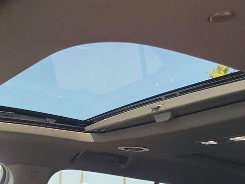 Used 2023 Chevrolet Traverse Premier w/ Redline Edition AWD/4WD image 17