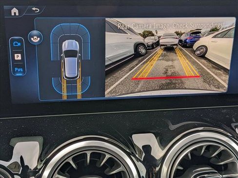 Certified 2025 Mercedes-Benz GLA 250 image 12