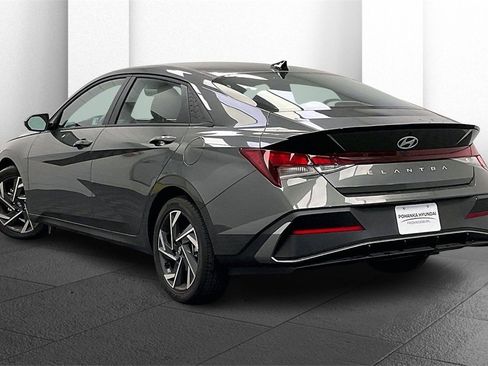 Certified 2025 Hyundai Elantra Sport image 8