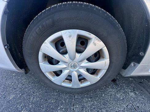 Used 2010 Toyota Corolla image 19