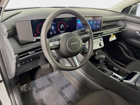 Certified 2026 Hyundai Tucson SEL FWD image 9