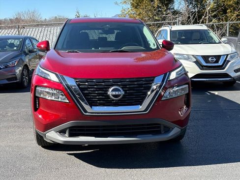 Certified 2023 Nissan Rogue SV image 3