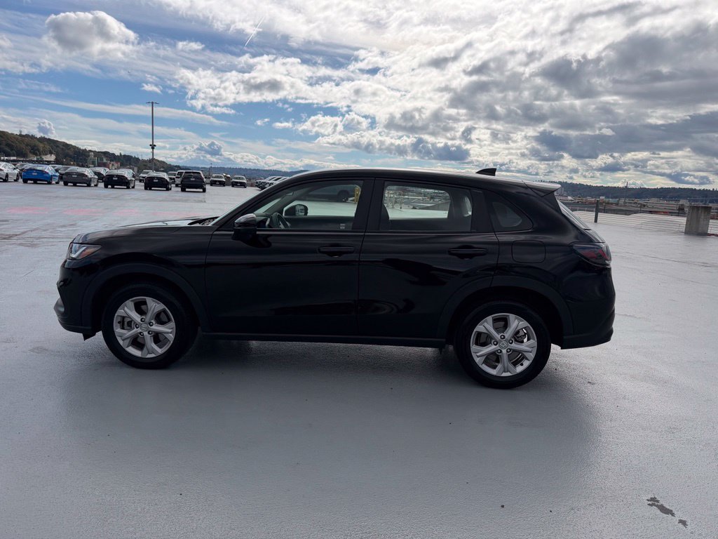 Used 2024 Honda HR-V LX image 10