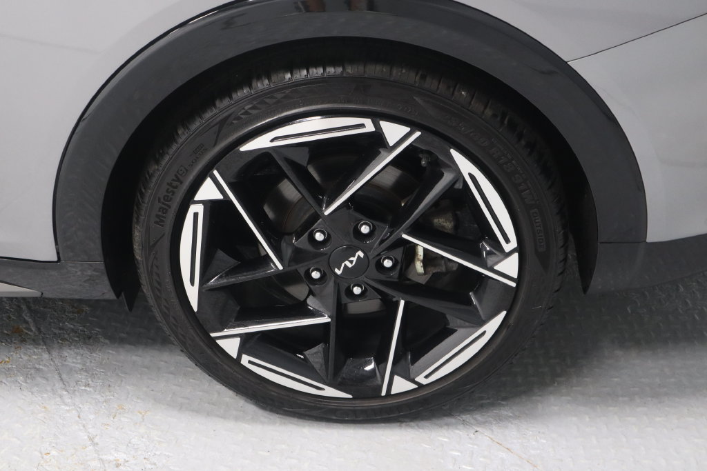 Used 2025 Kia K4 GT-Line w/ GT-Line Premium Package FWD image 13